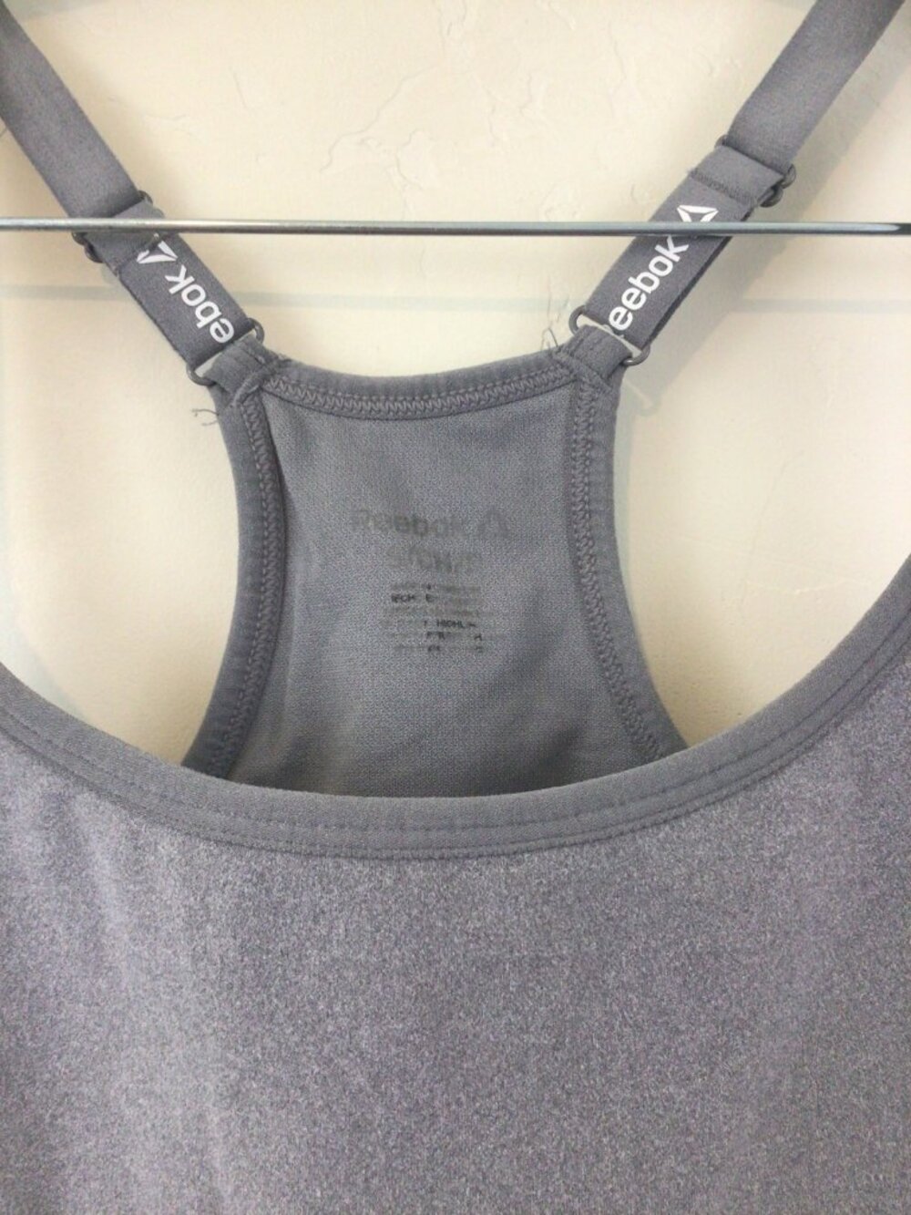 3/$10💕 Reebok Gray Racer Back Sports Bra - Picture 2 of 3